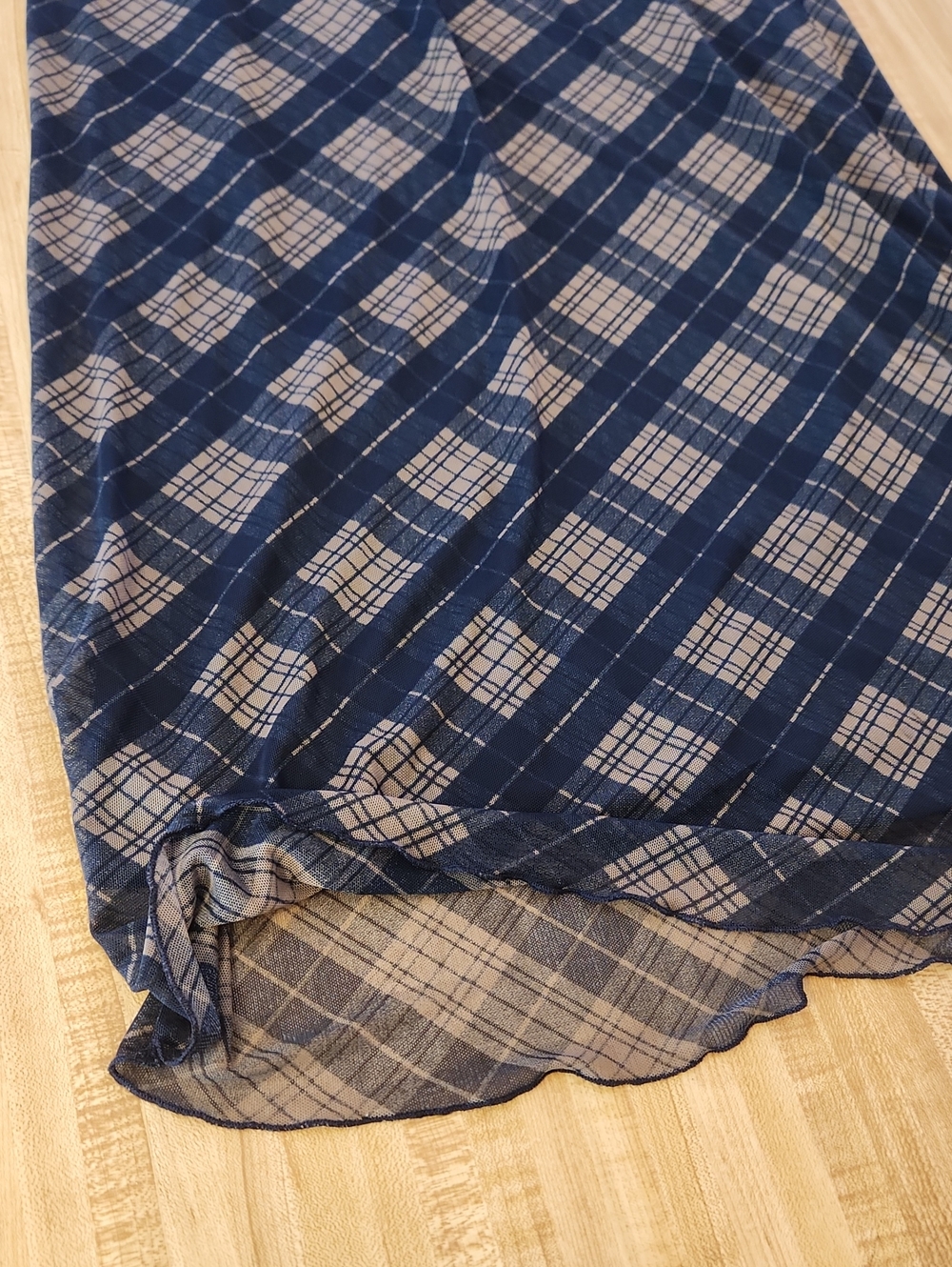 H&M Plaid Mesh Maxi Skirt, size S - Picture 4 of 10